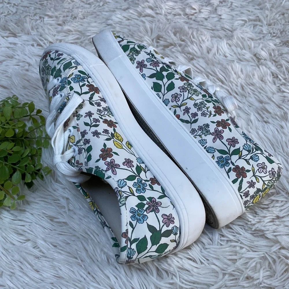 🎉2X HP🎉 Loft Floral Print Lace Up Sneakers 💗 White & Green - Picture 8 of 15